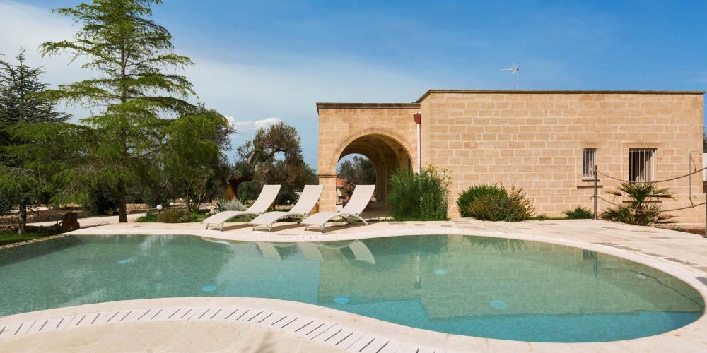 Ville in Italia con piscina privata