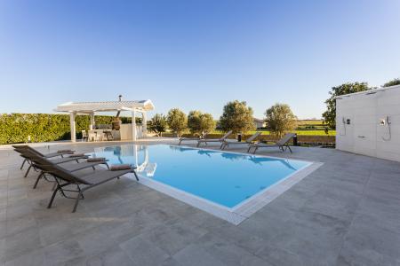 Villa White Villa White